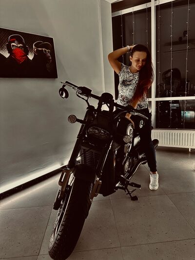  ,   Kpucmu, 32 ,     , c 