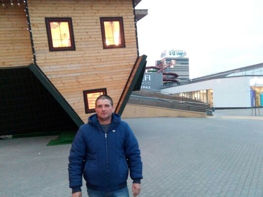  ,   Ruslan, 42 ,   ,   , c 