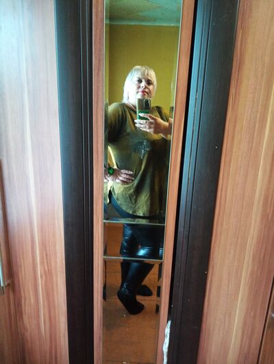  ,   Nina, 43 ,   ,   