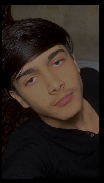  ,   Leon, 25 ,   ,   