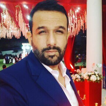  Bhopal,   Suresh, 42 ,   ,   , c 