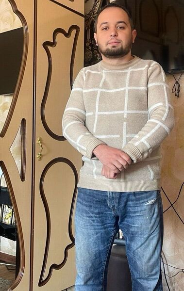  ,   Artur, 33 ,   ,   