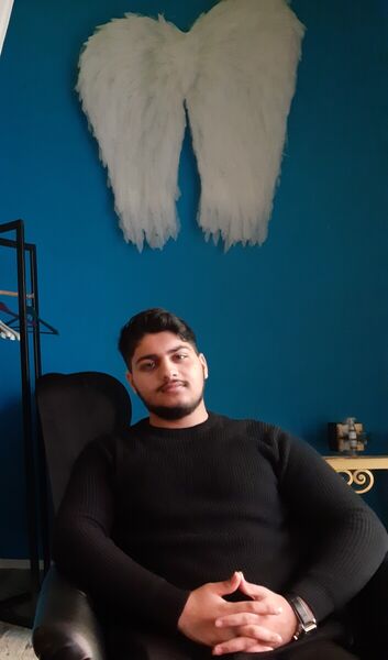  ,   Omid, 27 ,   ,   , c 
