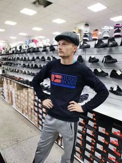  ,   Igor, 27 ,   c 