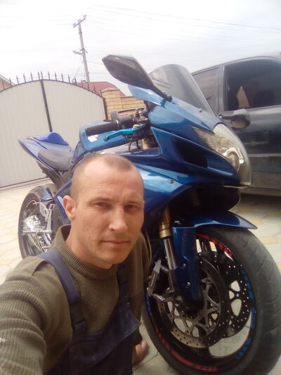  --,   , 43 ,     , c 