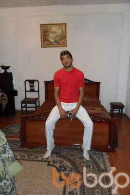  ,   Armen, 40 ,   