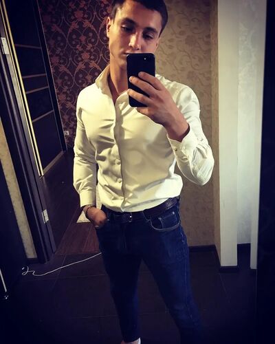  ,   Roman, 27 ,   ,   