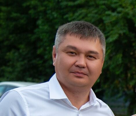  ,   Artem, 41 ,   ,   , c , 