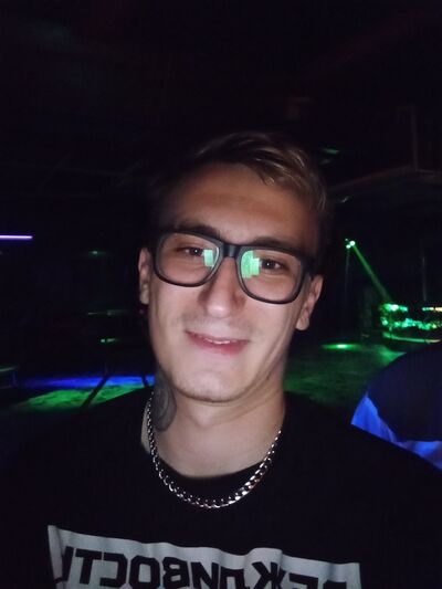  ,   Sergei, 25 ,   ,   