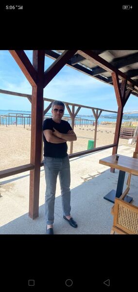  ,   Luka, 44 ,  