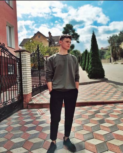  ,   Vasil, 18 ,   ,   