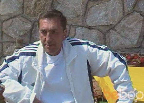 ,   Hayot, 65 ,   
