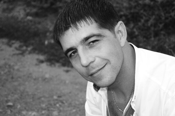  ,   MIKHAIL, 42 ,   ,   