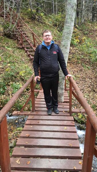  ,   Maxim, 32 ,   ,   , c 