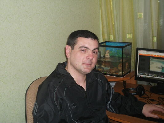  ,   Anatolii, 44 ,   ,   , c , 