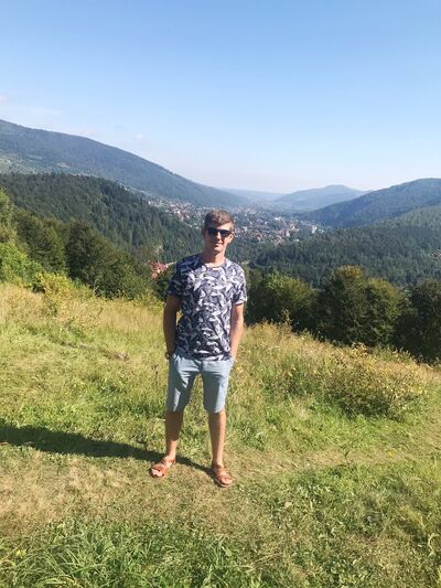  Praha,   Vitalii, 34 ,   ,   