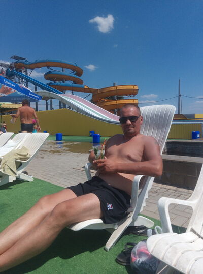  ,   Dima, 43 ,   ,   