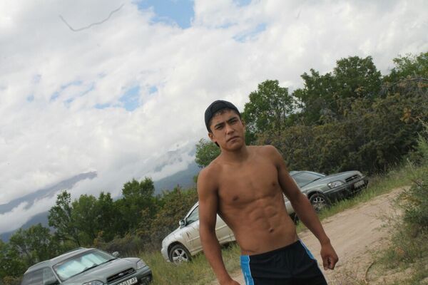  ,   0779982020, 28 ,   