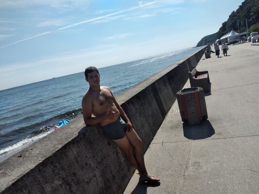 Zabki,   , 32 ,   ,   