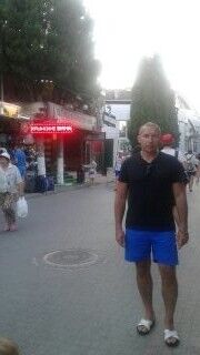  19157625  Frenk, 52 ,    