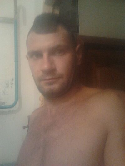  ,   Anton, 32 ,   ,   , c 