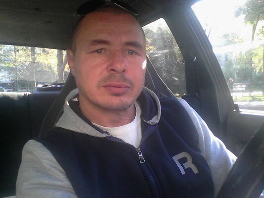  ,   Stahan, 49 ,  