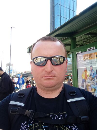  ,   Zviad, 36 ,   ,   