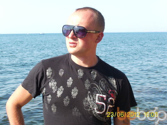  ,   Alex, 40 ,   