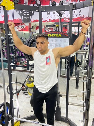  ,   Yousef, 25 ,   ,   , c , 