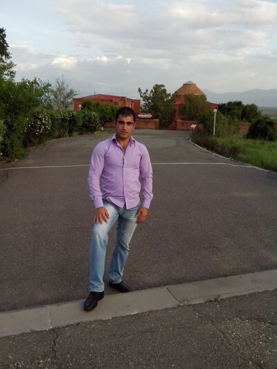  ,   Hay txa, 33 ,   