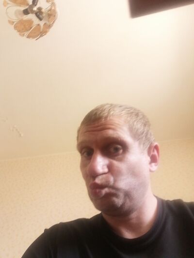  ,   Helga, 39 ,   ,   