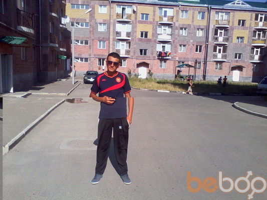  ,   Artur, 32 ,   ,   , c 