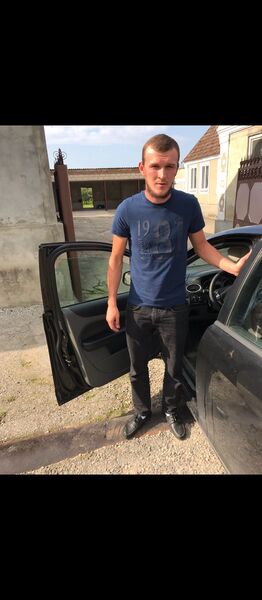  ,   Azik, 31 ,   ,   , 