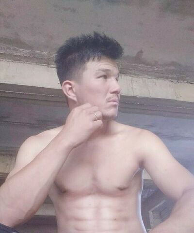  ,   Baxti, 33 ,   