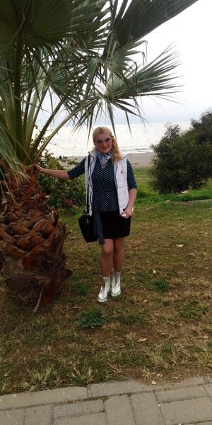  ,   Margarita, 56 ,   c 