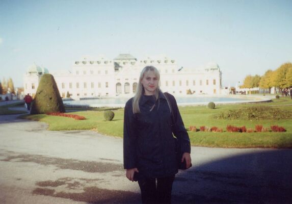  ,   Ludmila, 55 ,   ,   , c 