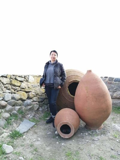  ,   Elvira, 54 ,     , c 