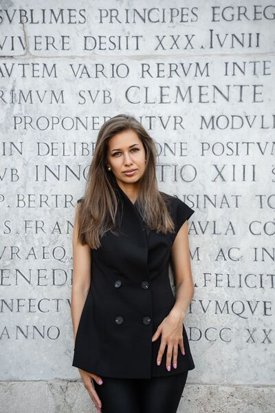  ,   Julia, 36 ,   
