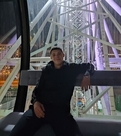  ,   Maxim, 28 ,   ,   