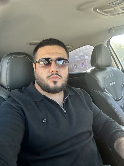  ,   Sarkis, 31 ,   ,   