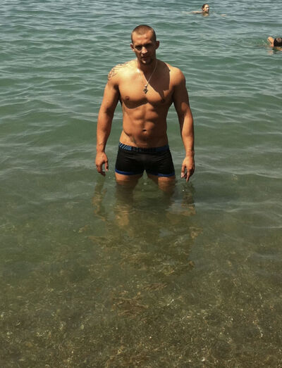  --,   Alex Lexus, 25 ,     , c 