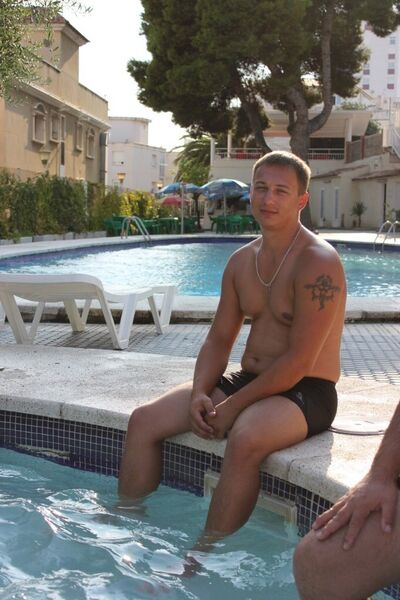  ,   Alex, 41 ,  
