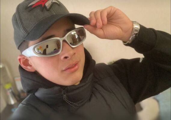  Canary Wharf,   Evgeny, 22 ,   ,   