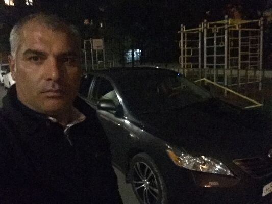  ,   Alex, 39 ,   