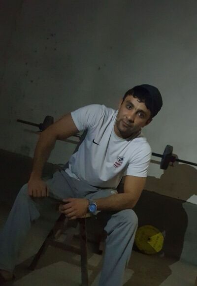  ,   Kamron, 33 ,   ,   