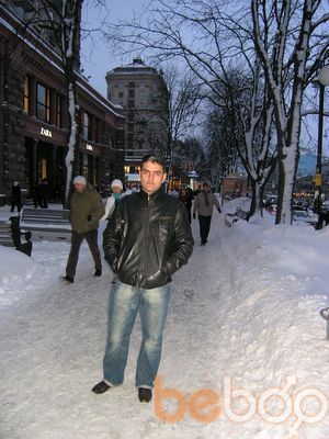  ,   Nikolo, 43 ,   