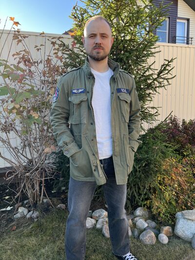  ,   Erik, 36 ,   ,   , c 