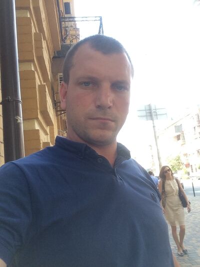  ,   Viktor, 37 ,   ,   , c 