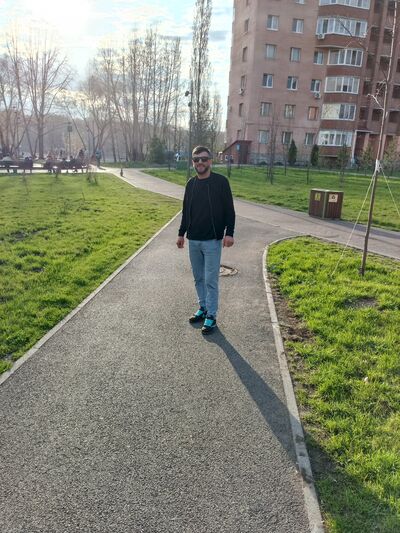  ,   Arman, 29 ,   ,   , c , 