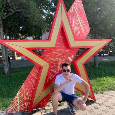  ,   Denis, 27 ,     , c 